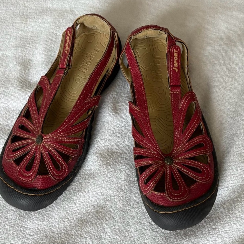 Women's Red Jambu JSport Meadow Mary Jane’s Size 6 Leather Sandals